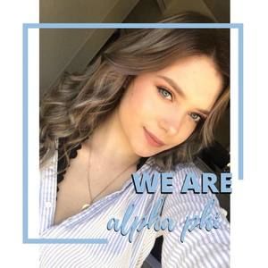 Meet your Posher, Olivia